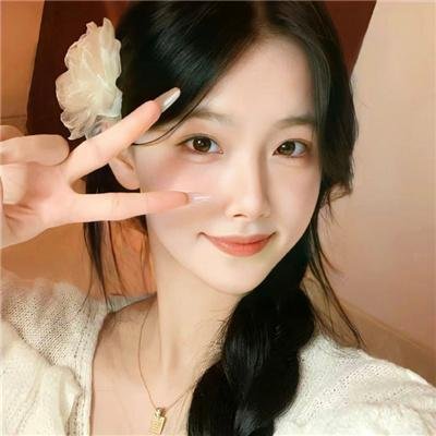 绿衣女子